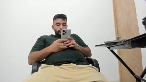 Snapshot of big_dad69 chatting on October 24, 2:35 pm Tommy online show from October 24, 2:35 pm