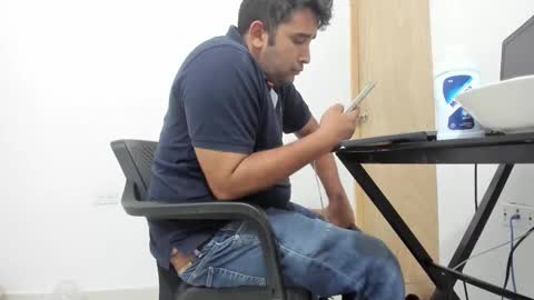 Tommy online show from November 30, 7:23 am