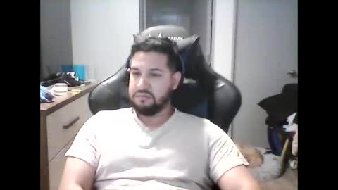 Snapshot of big_latin_boy_full_cum chatting on December 18, 5:10 pm latinBoyHuge online show from December 18, 5:10 pm