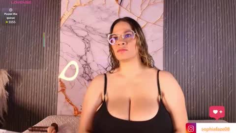 Tell me Sophia  online show from February 4, 8:25 pm