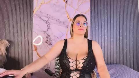 Tell me Sophia  online show from February 25, 8:40 pm