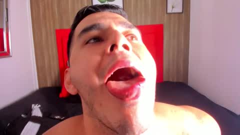 Tylerr online show from October 15, 8:31 pm