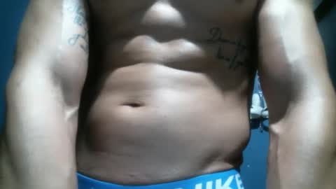 Snapshot of bigarod69 chatting on January 7, 6:48 am BigArod69 online show from January 7, 6:48 am
