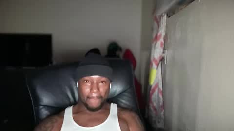 Snapshot of bigbackwoodcali chatting on November 23, 7:52 am bigbackwoodcali online show from November 23, 7:52 am