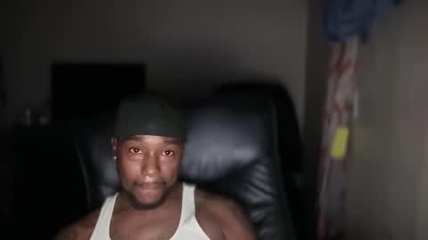 Snapshot of bigbackwoodcali chatting on December 16, 8:08 am bigbackwoodcali online show from December 16, 8:08 am