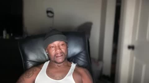 Snapshot of bigbackwoodcali chatting on January 10, 9:22 am bigbackwoodcali online show from January 10, 9:22 am