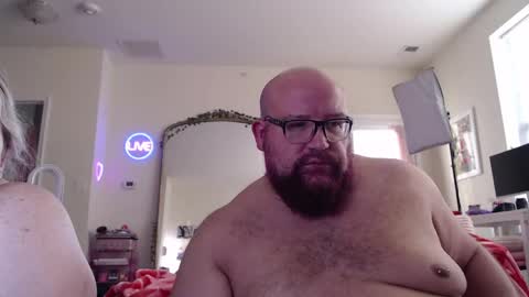 BigBear4Cuddles online show from April 16, 11:07 pm