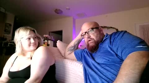 BigBear4Cuddles online show from May 2, 1:43 am