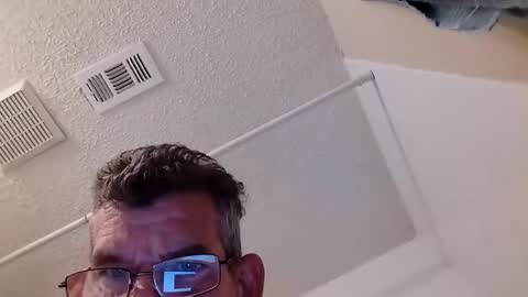 bigbikes71781 online show from December 1, 9:04 pm