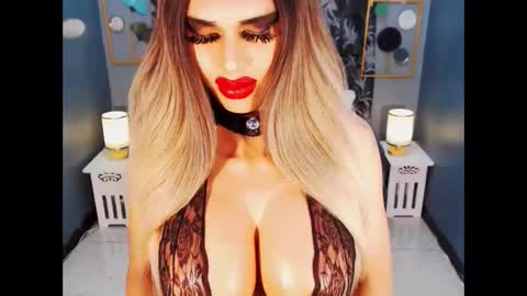 Snapshot of bigbomblhoraine chatting on March 18, 6:55 pm Loraine Cruz online show from March 18, 6:55 pm