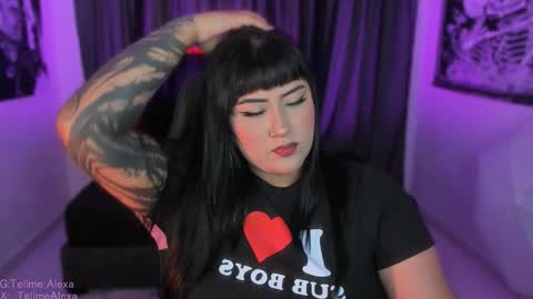 Snapshot of bigboobs_cloe chatting on February 21, 3:29 am bigboobs cloe online show from February 21, 3:29 am