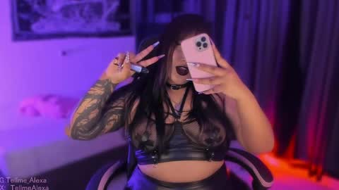 Snapshot of bigboobs_cloe chatting on April 16, 11:51 pm bigboobs cloe online show from April 16, 11:51 pm
