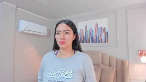 Snapshot of bigboobsnaughty1 chatting on October 1, 10:10 am online show from October 1, 10:10 am