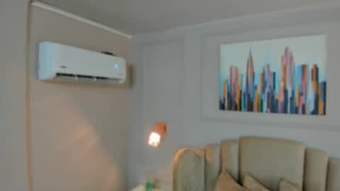 Snapshot of bigboobsnaughty1 chatting on October 9, 10:02 am online show from October 9, 10:02 am