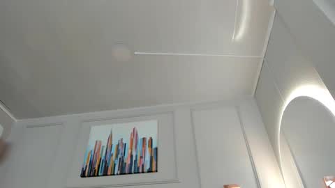   online show from March 29, 10:04 am