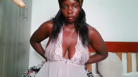 Vee online show from January 11, 10:37 pm