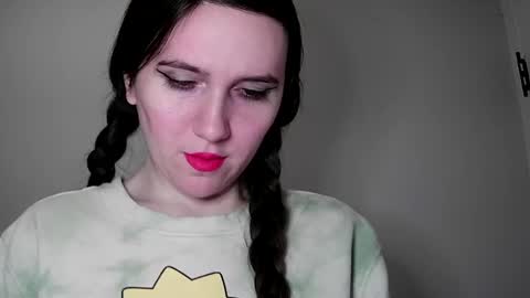 Isabella online show from January 17, 2:50 pm