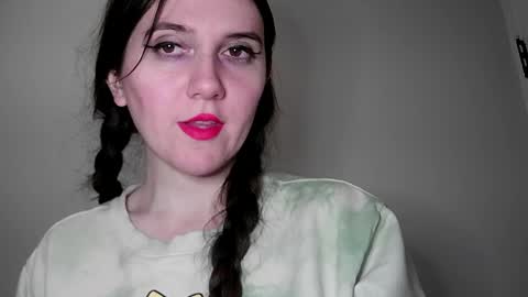 Isabella online show from January 19, 8:07 am