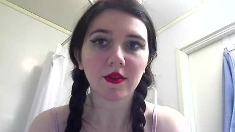 Isabella online show from February 13, 8:27 am