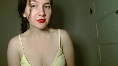 Isabella online show from January 12, 9:25 am