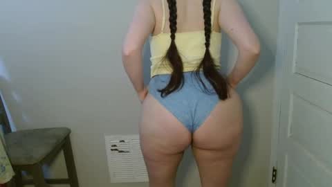 Isabella online show from February 17, 6:36 pm