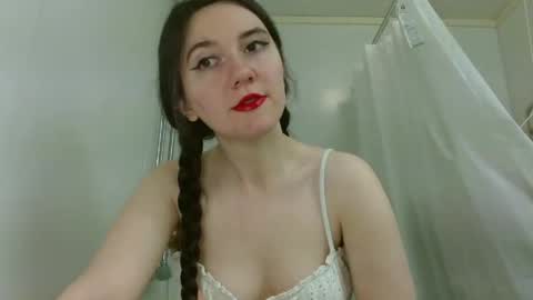 Isabella online show from May 4, 4:41 am