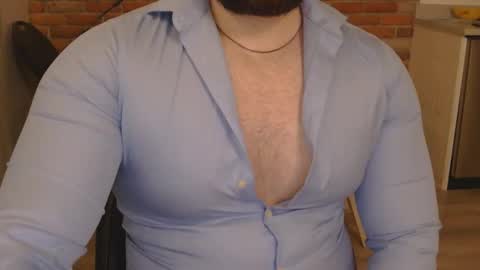 Snapshot of bigboy_luke chatting on February 3, 2:53 am Luke92 online show from February 3, 2:53 am