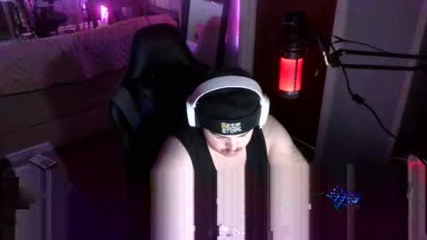 Snapshot of bigboyballen chatting on February 16, 8:16 pm BigBoyBallen online show from February 16, 8:16 pm