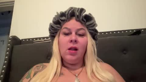 BIG BREAST SABRINA online show from November 27, 4:31 pm