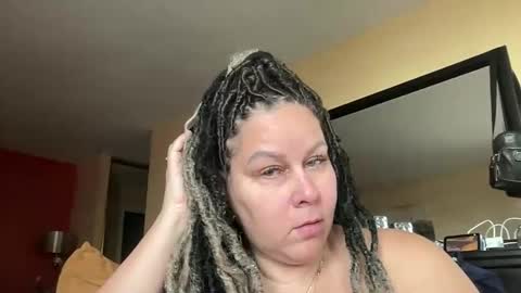 BIG BREAST SABRINA online show from May 7, 1:05 pm