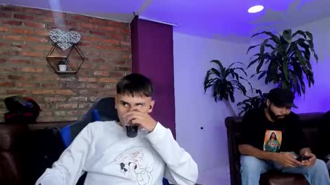 MOD ramon My team is mickey and roman online show from December 15, 1:26 pm