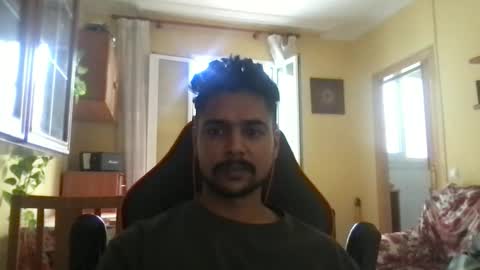 Snapshot of bigbrown_boy chatting on September 23, 2:20 pm bigbrown_boy online show from September 23, 2:20 pm