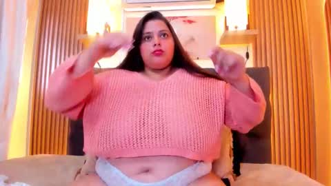 bigcandyy_q online show from April 2, 1:31 pm