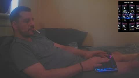 Jon - Im Straight online show from March 14, 3:28 pm