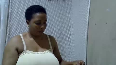 Snapshot of bigclit_wethairypus chatting on July 19, 5:22 am bigclit_wethairypus online show from July 19, 5:22 am