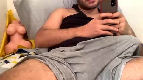 Snapshot of bigcock21cmmmmmm chatting on December 7, 12:45 pm bigcock21cmm online show from December 7, 12:45 pm