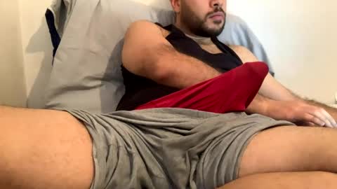 Snapshot of bigcock21cmmmmmm chatting on February 21, 12:28 pm bigcock21cmm online show from February 21, 12:28 pm