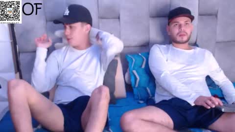 DAVID and JUAN online show from October 29, 3:53 am