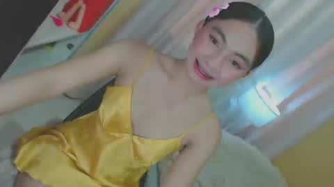 Yeng online show from December 2, 3:15 am