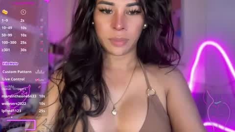 queen amanda online show from October 6, 6:55 am