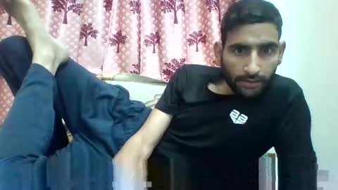 Snapshot of bigcockboy2580 chatting on January 10, 9:34 am akash online show from January 10, 9:34 am