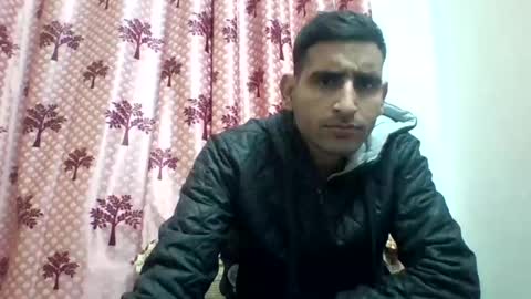 Snapshot of bigcockboy2580 chatting on January 12, 8:36 am akash online show from January 12, 8:36 am