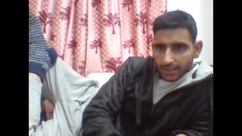 Snapshot of bigcockboy2580 chatting on January 17, 5:19 pm akash online show from January 17, 5:19 pm