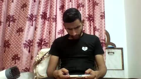 Snapshot of bigcockboy2580 chatting on January 19, 7:58 pm akash online show from January 19, 7:58 pm