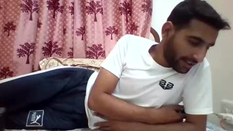 Snapshot of bigcockboy2580 chatting on January 22, 9:46 am akash online show from January 22, 9:46 am