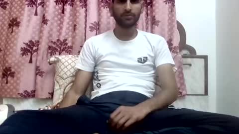 Snapshot of bigcockboy2580 chatting on January 23, 8:46 am akash online show from January 23, 8:46 am