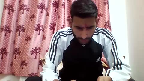 Snapshot of bigcockboy2580 chatting on January 24, 8:23 am akash online show from January 24, 8:23 am