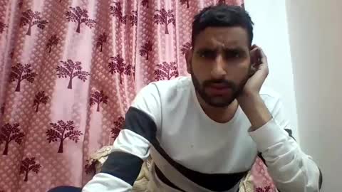 Snapshot of bigcockboy2580 chatting on February 7, 5:51 pm akash online show from February 7, 5:51 pm