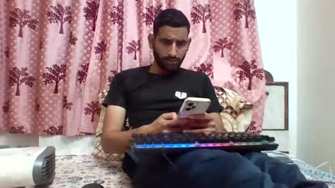 Snapshot of bigcockboy2580 chatting on February 11, 5:07 pm akash online show from February 11, 5:07 pm