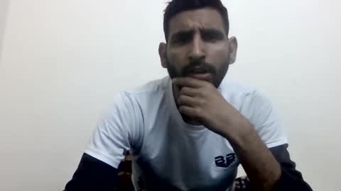 Snapshot of bigcockboy2580 chatting on February 15, 5:30 am akash online show from February 15, 5:30 am